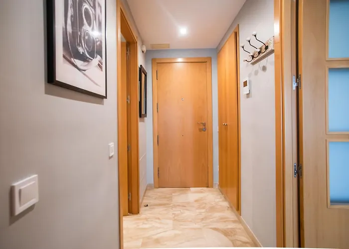 13mal1077- Magnific 2br Flat *