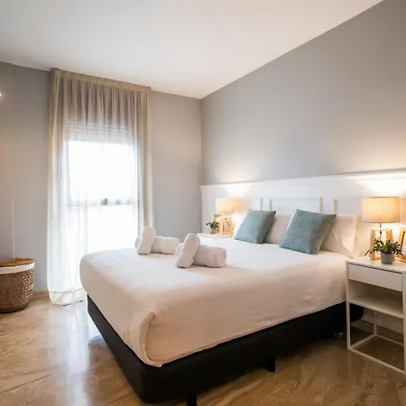 13mal1077- Magnific 2br Flat Lägenhet